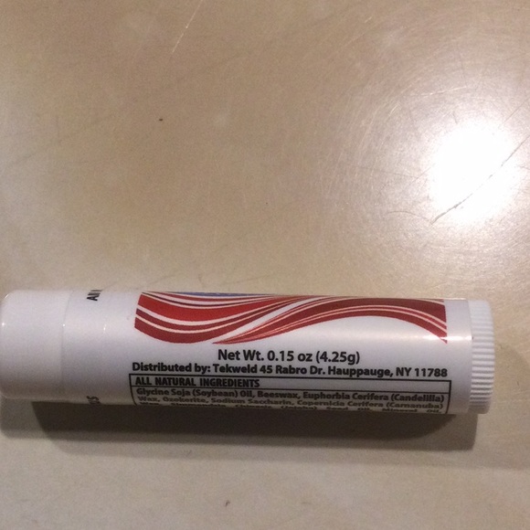 New Seagrams Lip Balm - Picture 3 of 6